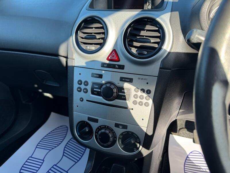 VAUXHALL CORSA