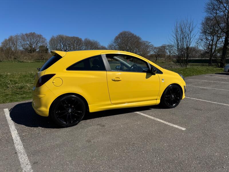 VAUXHALL CORSA