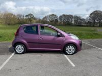 PEUGEOT 107