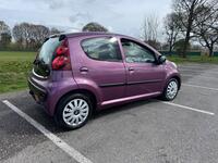 PEUGEOT 107