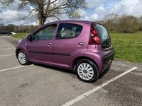 PEUGEOT 107