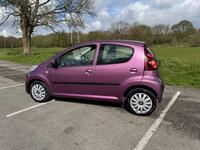 PEUGEOT 107