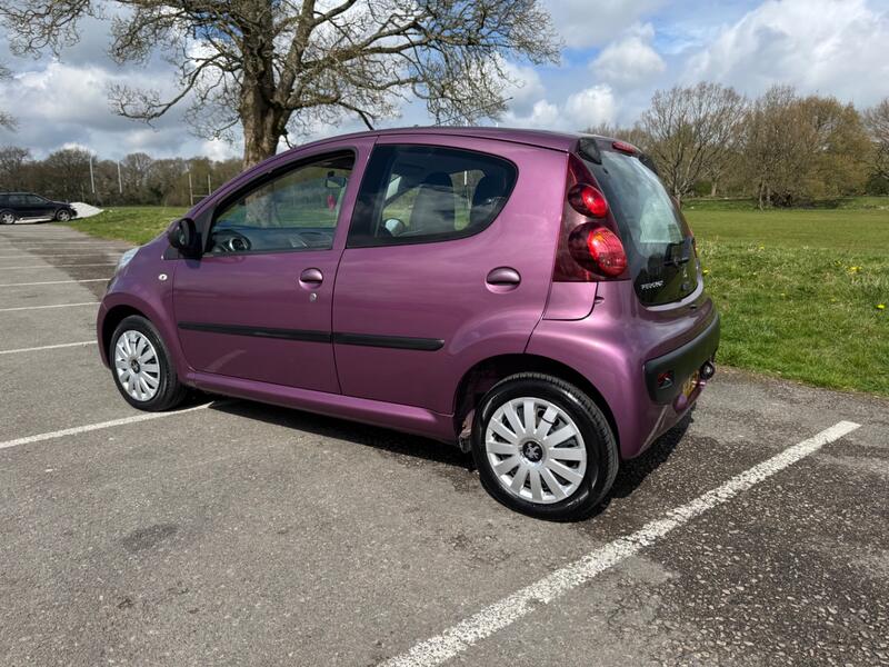 PEUGEOT 107